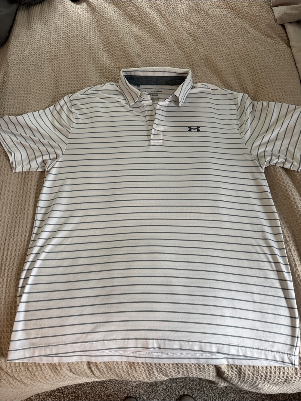 Under Armour Men’s White Polo with Thin Black Stripes